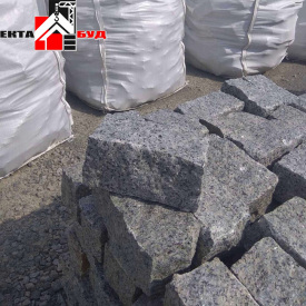 Гранитная брусчатка 200х100х100 мм колотая 10 см