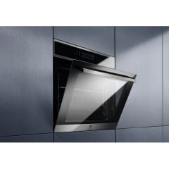 Духовка электрическая Electrolux EOE8P31X Рівне
