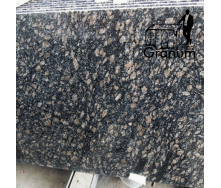 Слэб из Корнинского гранита (широкоформатная плита). Натуральный камень. Granum