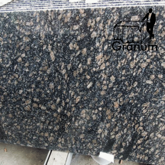 Слеб із Корнинського граніту (широкоформатна плита). Натуральний камінь. Granum