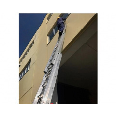 Трехсекционная лестница SVELT ARGANELLO от 3x14 до 3х18 ступеней Петрово