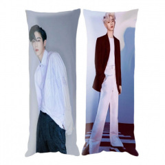 Подушка обнимашка дакимакура Марк GOT7 120х40см (23588) Bioworld Костопіль