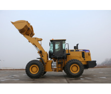 Оренда навантажувач SEM 656D