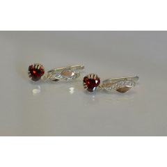 Сережки Sil серце в руках 102s-7 Гранат (Sil-938) Біла Церква
