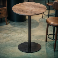 Стол для кафе Tobi sho Австрия в стиле лофт 600 мм, Topalit Mono Design Атакама черри Косов