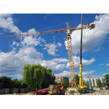 Баштовий кран в оренду Liebherr 132НС 50 м стріла, 8 тонн