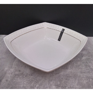 Салатник фарфоровий квадратний 17,5 см Interos 