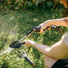 Пистолет-распылитель регулируемый Fiskars Solid (1070838) Суми