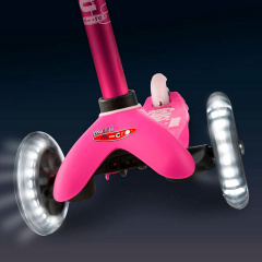 Самокат детский Deluxe led pink до 50 кг 3-х колесный Micro DD657640 Тернопіль