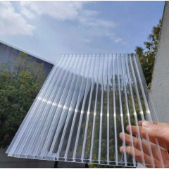 Сотовый поликарбонат Lexan прозрачный UV2 8мм Житомир