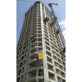 Мачтовий вантажпасажирський підйомник ELECTROELSA H20 — ELSA H20PLC