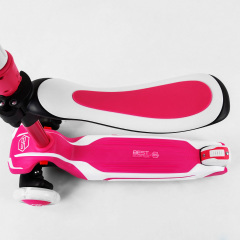 Самокат трехколесный с сидением Best Scooter MAXI PU колеса со светом 60 кг Pink and white (102932) Южноукраинск
