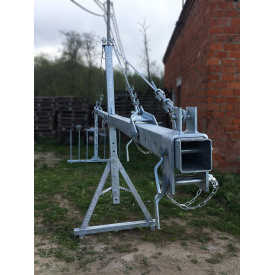 Подовжена гарячеоцинкована консоль з максимальним вильотом до 2,5м.