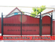 Кованые ворота из профнастила