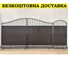 Кованые ворота с ковкой и зеленым профнастилом
