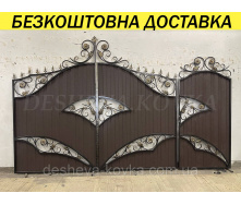 Кованые ворота из профнастила из коваными элементами