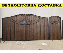 Кованые ворота из профнастилом и калиткой
