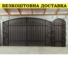 Ворота с коричневым матовым профнастилом и ковкой в ​​НАЛИЧИИ