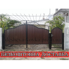 Кованые распашные ворота из калиткой из профнастила Полтава