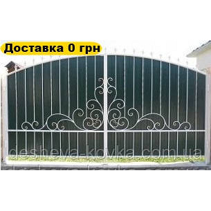 Кованые ворота из профнастила и элементами ковки