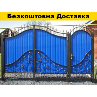 Кованые ворота из калиткой и профнастилом