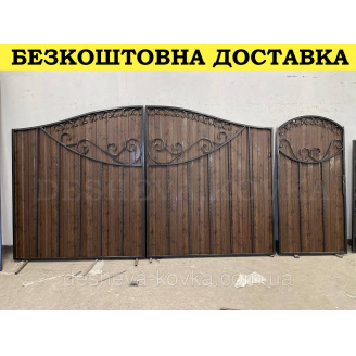Кованые ворота из профнастилом и калиткой