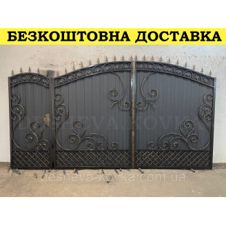 Кованые ворота из профнастилом и коваными элементами