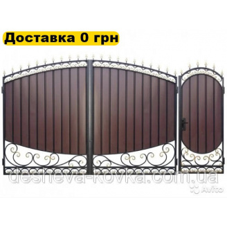 Ворота из наружной калиткой из коваными элементами