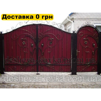 Кованые ворота из профнастилом и коваными элементами
