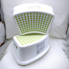 Табурет дитячий IKEA FORSIKTIG 602.484.18 37х24х13 см Біло-зелений 2141422 Братське