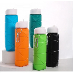 Складная силиконовая бутылка для воды и напитков с карабином water bottle 600 мл Черный (С051120) Костопіль