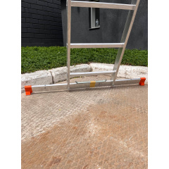 Драбина алюмінієва трисекційна 8 м на 12 сходинок Стандарт Молочанськ