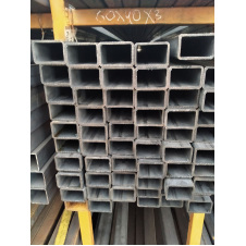 Труба профільна 60x30x1,8 мм 6 м