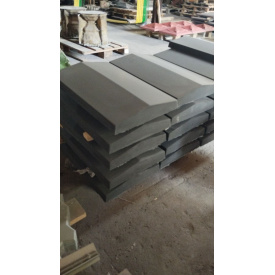 Парапет на паркан ширина 300 мм.