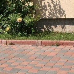 Стовпчик фігурний квадратний Золотий Мандарин 100х80х250 мм на сірому цементі персиковий Київ