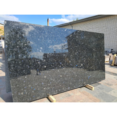 Лабрадорит, сляби 3000*1700*30 в наявності Луцьк