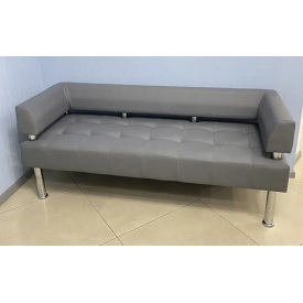 Диван-офис Тонус Sentenzo 140х60 см с подлокотниками кожзам серого цвета