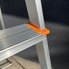 Стремянка 2 м алюминиевая свободностоящая на 8 ступеней Стандарт Вознесенск