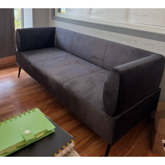 Диван с подлокотниками Tobi Sho Бенно-1 офисный с конусной ногой 1200х720х750 велюр Emilia 97 GRAPHITE Изюм