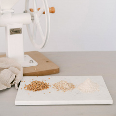 Ручний млин зі сталевими дисками Madalga Classico Вараш