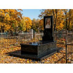 Комплект пам'ятника з лабрадориту Ковель