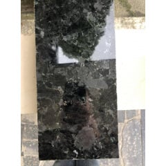 Гранітна плитка Лабрадорит полірована чорна Кременец