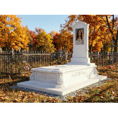 Комплект пам'ятника з мармурового піщаника елітний 2 Чугуев
