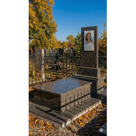 Комплект пам'ятника з зеленого граніту