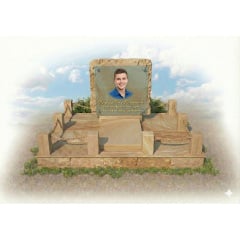 Меморіальний комплекс для чоловіка "Скала 4" піщаник Цумань