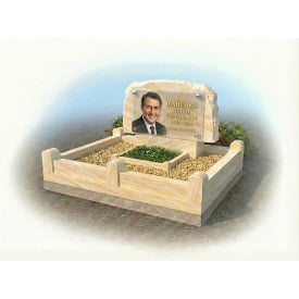 Меморіальний комплекс для чоловіка "Скала" піщаник