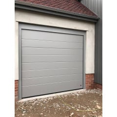 Секційні гаражні ворота Gant Plus - панель Широка лінія, розмір 4500x3000 мм., колір Срібло RAL 9006. Ручне управління. Київ