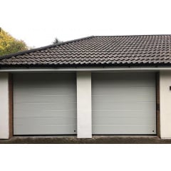 Секционные гаражные ворота Gant Plus - панель Широкая линия, размер 2400x2300 мм., цвет Серебро RAL 9006. Ручное управление. Киев