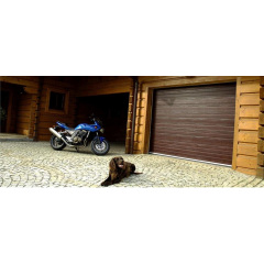 Секційні гаражні ворота Gant Plus - панель Широка лінія, розмір 2400x2000 мм., колір Коричневий RAL 8014. Ручне управління. Київ