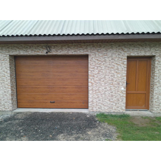 Cекційні Секційні гаражні ворота Gant Plus розмір 2700 х 2300 мм. (Широка лінія - Золотий дуб (Торсіон)